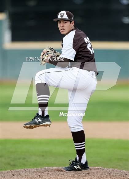 Thumbnail 2 in Harvard-Westlake @ Crespi photogallery.