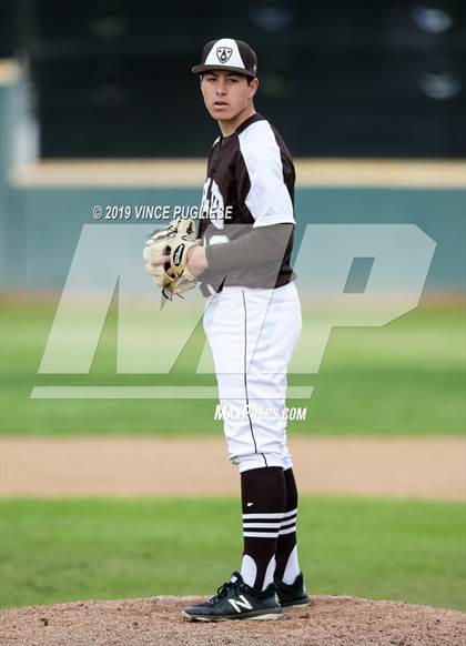 Thumbnail 3 in Harvard-Westlake @ Crespi photogallery.