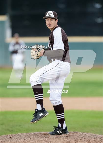 Thumbnail 1 in Harvard-Westlake @ Crespi photogallery.