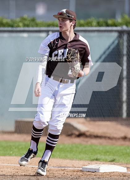Thumbnail 1 in Harvard-Westlake @ Crespi photogallery.