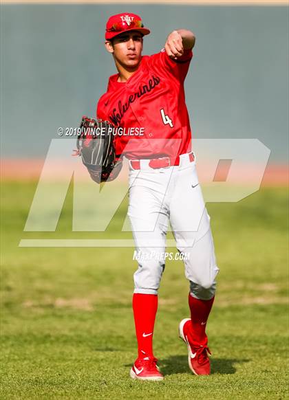 Thumbnail 3 in Harvard-Westlake @ Crespi photogallery.