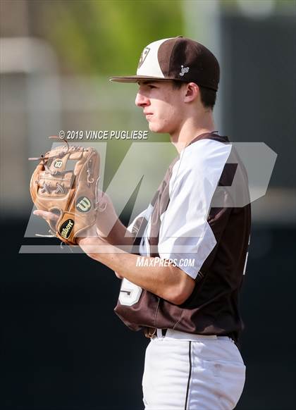 Thumbnail 3 in Harvard-Westlake @ Crespi photogallery.