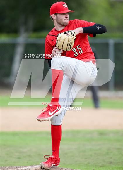 Thumbnail 3 in Harvard-Westlake @ Crespi photogallery.