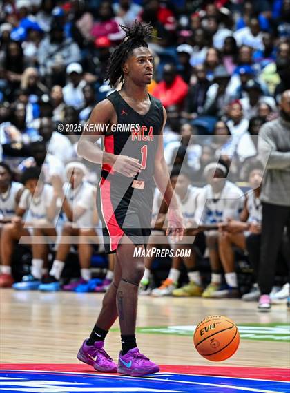 Thumbnail 2 in Savannah vs. McIntosh County Academy (GHSA A Division II Championship) photogallery.