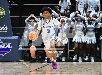 Thumbnail 2 in Savannah vs. McIntosh County Academy (GHSA A Division II Championship) photogallery.