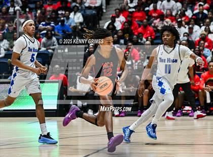 Thumbnail 2 in Savannah vs. McIntosh County Academy (GHSA A Division II Championship) photogallery.