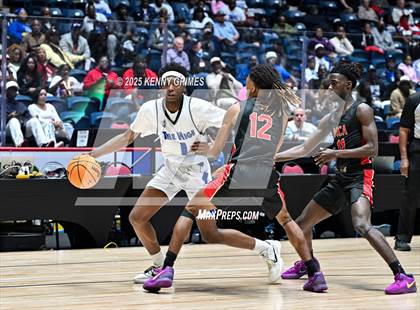 Thumbnail 3 in Savannah vs. McIntosh County Academy (GHSA A Division II Championship) photogallery.