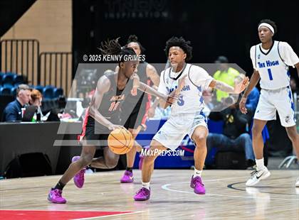 Thumbnail 3 in Savannah vs. McIntosh County Academy (GHSA A Division II Championship) photogallery.