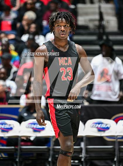 Thumbnail 1 in Savannah vs. McIntosh County Academy (GHSA A Division II Championship) photogallery.