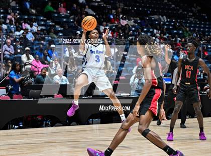 Thumbnail 1 in Savannah vs. McIntosh County Academy (GHSA A Division II Championship) photogallery.
