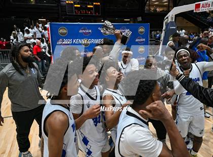 Thumbnail 1 in Savannah vs. McIntosh County Academy (GHSA A Division II Championship) photogallery.