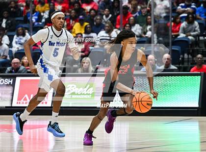 Thumbnail 3 in Savannah vs. McIntosh County Academy (GHSA A Division II Championship) photogallery.