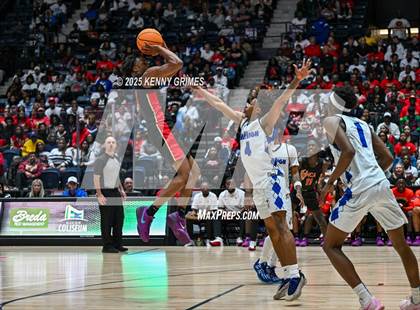 Thumbnail 3 in Savannah vs. McIntosh County Academy (GHSA A Division II Championship) photogallery.