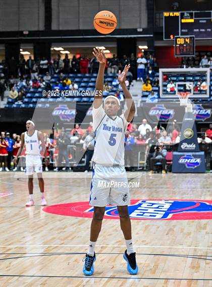 Thumbnail 2 in Savannah vs. McIntosh County Academy (GHSA A Division II Championship) photogallery.