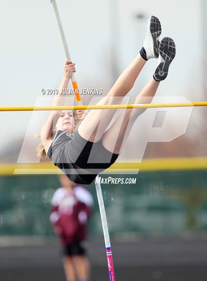 Thumbnail 3 in Centennial-Eagle-Mountain View Track Meet photogallery.