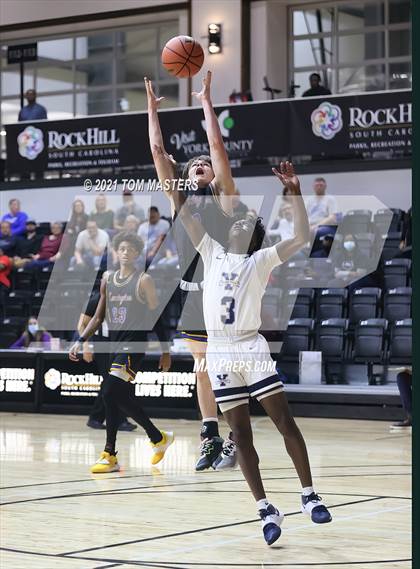 Thumbnail 3 in Lexington vs. York Prep photogallery.