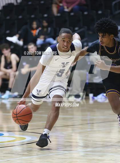 Thumbnail 2 in Lexington vs. York Prep photogallery.