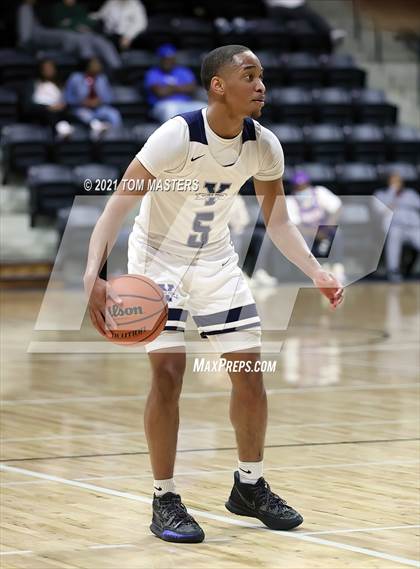 Thumbnail 3 in Lexington vs. York Prep photogallery.