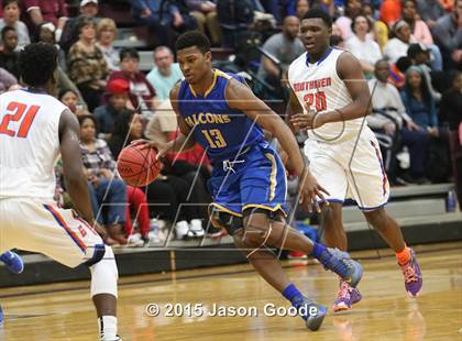 Thumbnail 1 in Velma Jackson vs. Southaven (Hotbed Classic) photogallery.