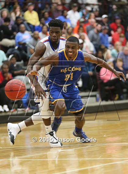 Thumbnail 3 in Velma Jackson vs. Southaven (Hotbed Classic) photogallery.