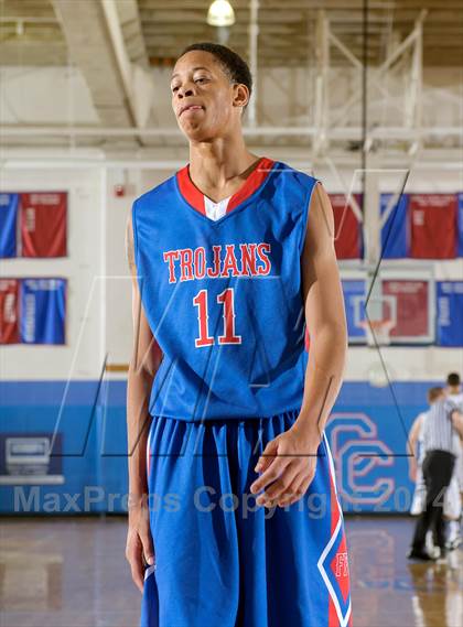 Thumbnail 1 in Highlands Ranch vs. Fountain-Fort Carson (Holiday Classic) photogallery.