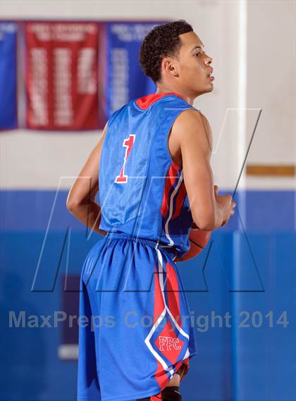Thumbnail 2 in Highlands Ranch vs. Fountain-Fort Carson (Holiday Classic) photogallery.