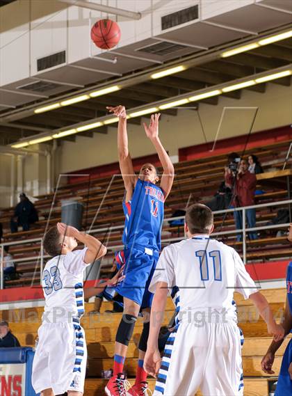 Thumbnail 1 in Highlands Ranch vs. Fountain-Fort Carson (Holiday Classic) photogallery.