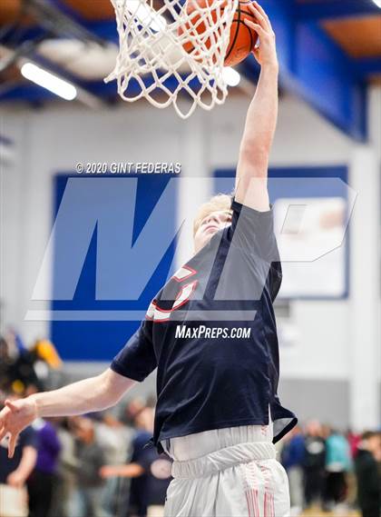 Thumbnail 2 in Salesian College Preparatory vs. Chaminade (Crush in the Valley) photogallery.