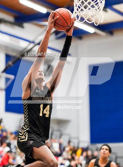 Thumbnail 1 in Salesian College Preparatory vs. Chaminade (Crush in the Valley) photogallery.
