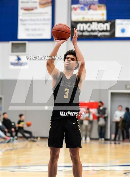 Thumbnail 1 in Salesian College Preparatory vs. Chaminade (Crush in the Valley) photogallery.