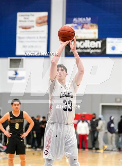 Thumbnail 3 in Salesian College Preparatory vs. Chaminade (Crush in the Valley) photogallery.