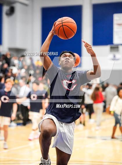 Thumbnail 1 in Salesian College Preparatory vs. Chaminade (Crush in the Valley) photogallery.