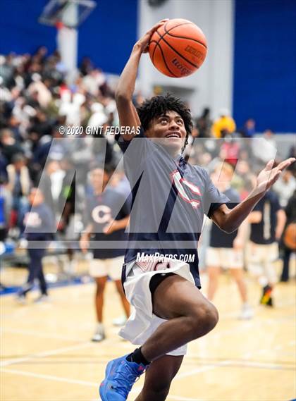 Thumbnail 3 in Salesian College Preparatory vs. Chaminade (Crush in the Valley) photogallery.