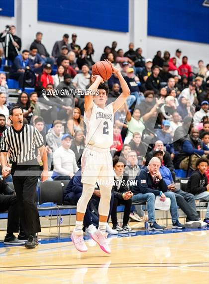 Thumbnail 3 in Salesian College Preparatory vs. Chaminade (Crush in the Valley) photogallery.