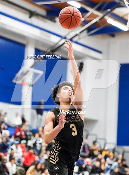 Thumbnail 3 in Salesian College Preparatory vs. Chaminade (Crush in the Valley) photogallery.