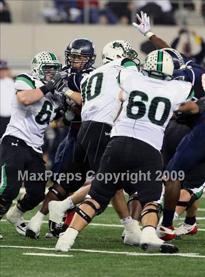 Thumbnail 2 in Allen vs. Carroll (Texas 5A Region I Area Playoffs) photogallery.