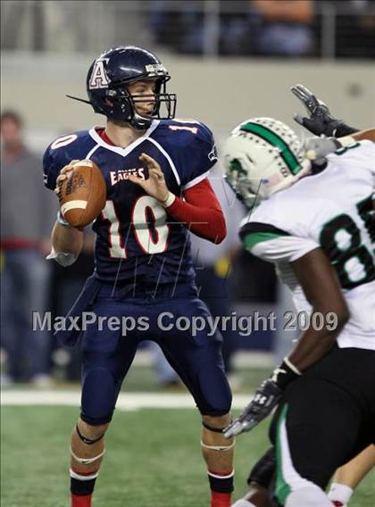 Thumbnail 1 in Allen vs. Carroll (Texas 5A Region I Area Playoffs) photogallery.