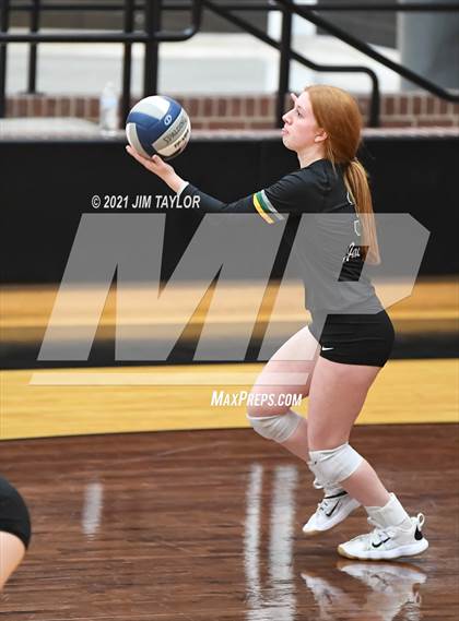 Thumbnail 1 in Boyd vs. Life Oak Cliff (UIL 3A Bi-district) photogallery.