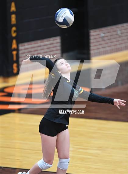 Thumbnail 1 in Boyd vs. Life Oak Cliff (UIL 3A Bi-district) photogallery.