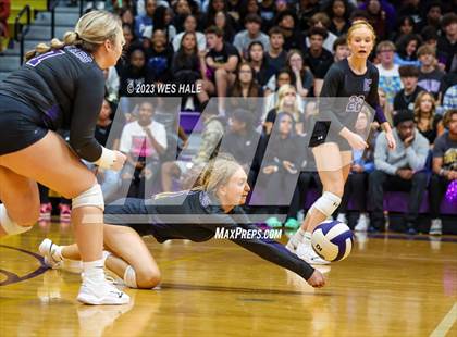 Thumbnail 3 in Center Hill @ DeSoto Central photogallery.