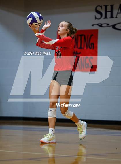 Thumbnail 3 in Center Hill @ DeSoto Central photogallery.