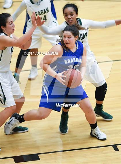 Thumbnail 2 in MacArthur [Douglas] vs Reagan [Ronald] photogallery.