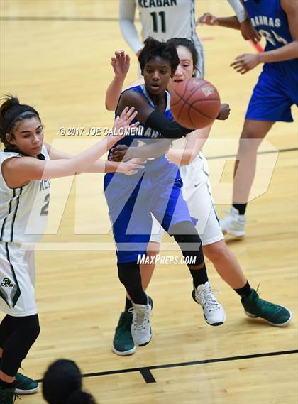 Thumbnail 1 in MacArthur [Douglas] vs Reagan [Ronald] photogallery.