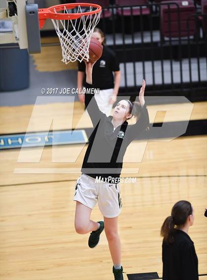 Thumbnail 1 in MacArthur [Douglas] vs Reagan [Ronald] photogallery.