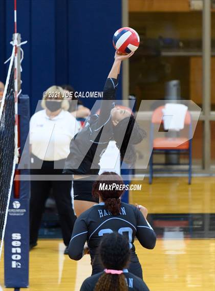 Thumbnail 1 in Harlan vs United South (NEISD Volleyball Tournament) photogallery.