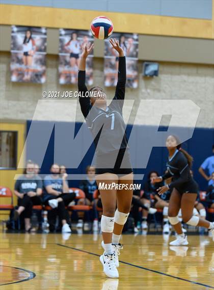 Thumbnail 2 in Harlan vs United South (NEISD Volleyball Tournament) photogallery.