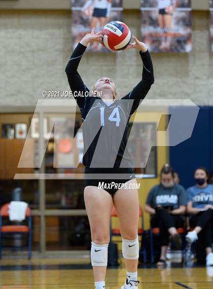 Thumbnail 2 in Harlan vs United South (NEISD Volleyball Tournament) photogallery.