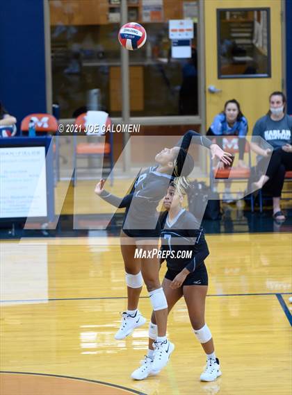 Thumbnail 2 in Harlan vs United South (NEISD Volleyball Tournament) photogallery.
