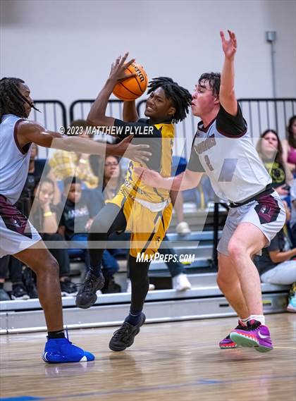 Thumbnail 3 in Living Water Christian vs. Northwood Temple Academy (Veterans Showcase) photogallery.