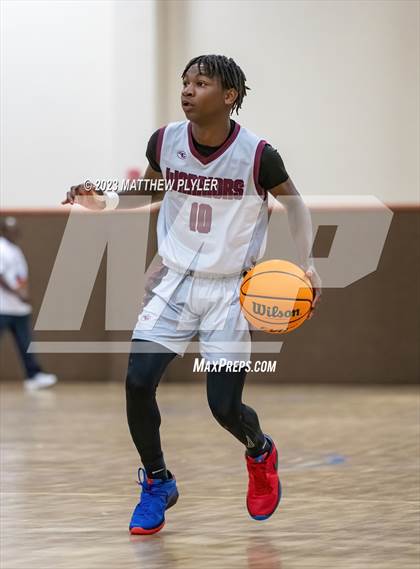 Thumbnail 2 in Living Water Christian vs. Northwood Temple Academy (Veterans Showcase) photogallery.